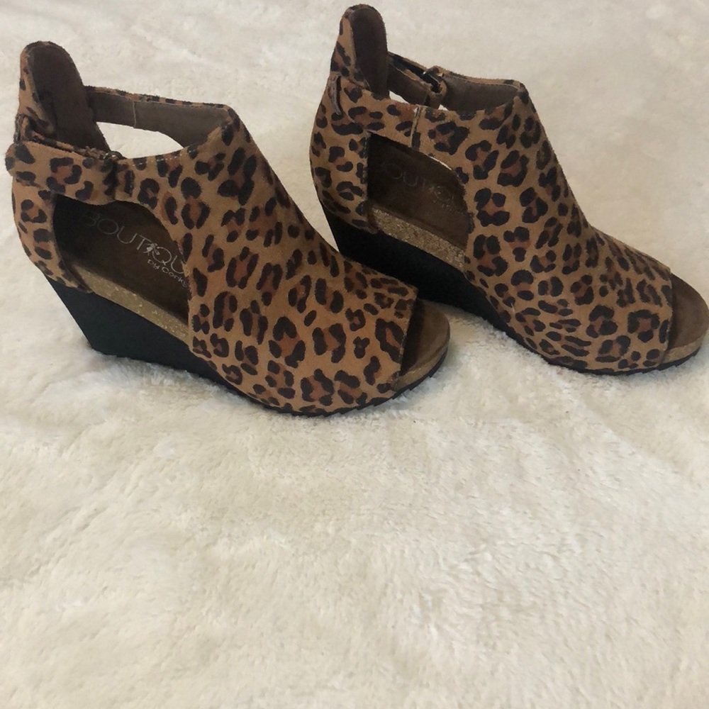 Cheetah print shoes